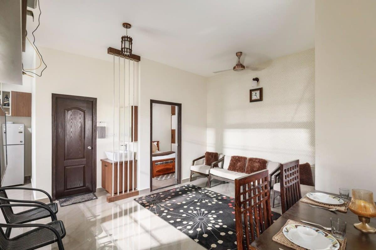 Blue Nest By Stayjadeparty Villalawn Hosūr المظهر الخارجي الصورة