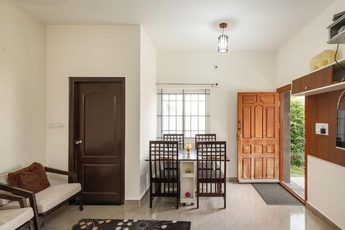 Blue Nest By Stayjadeparty Villalawn Hosūr المظهر الخارجي الصورة
