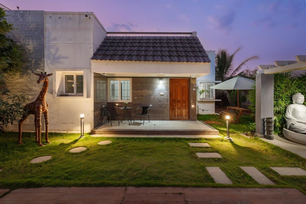 Blue Nest By Stayjadeparty Villalawn Hosūr المظهر الخارجي الصورة